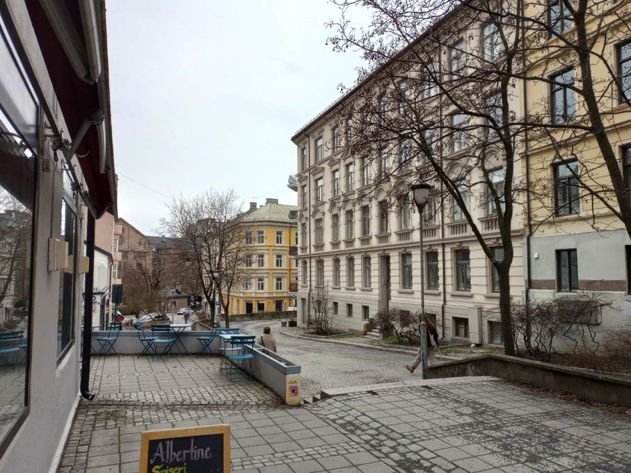 Et bilde som inneholder utend�rs, konstruksjon, vindu, himmel

Automatisk generert beskrivelse