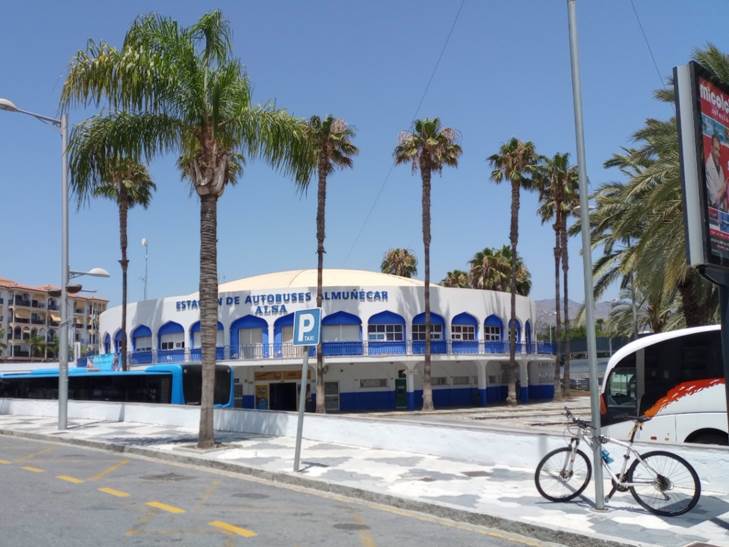 Et bilde som inneholder utend�rs, himmel, Landkj�ret�y, hjul

Automatisk generert beskrivelse