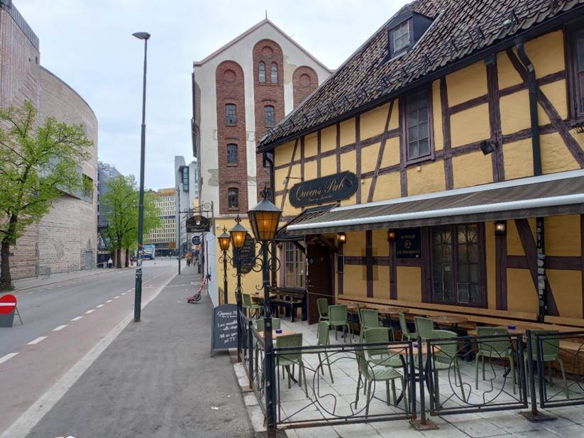 Et bilde som inneholder utend�rs, konstruksjon, himmel, Nabolag

Automatisk generert beskrivelse