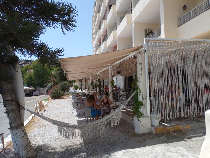 Et bilde som inneholder utend�rs, himmel, tre, grunn

Automatisk generert beskrivelse