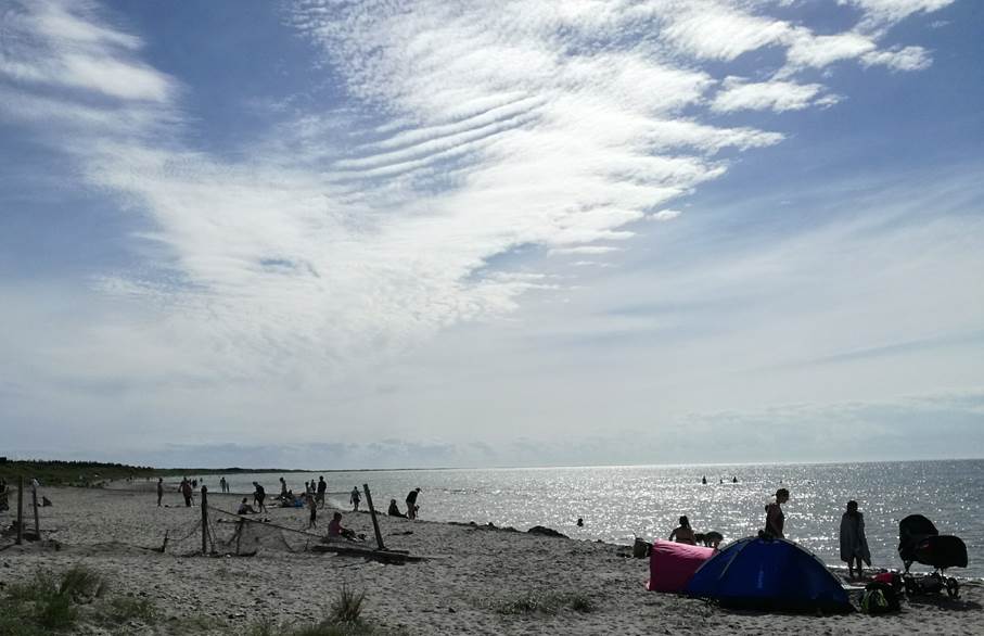 Et bilde som inneholder utend�rs, sky, himmel, natur

Automatisk generert beskrivelse