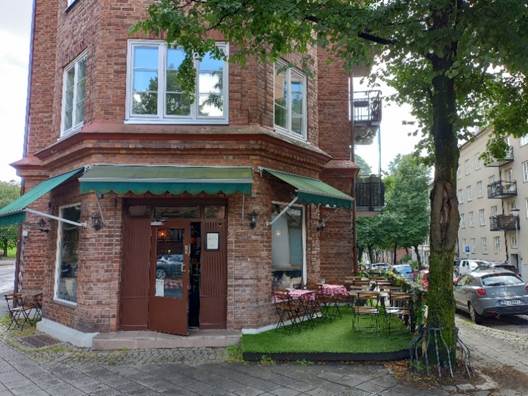 Et bilde som inneholder utend�rs, konstruksjon, bil, vindu

Automatisk generert beskrivelse