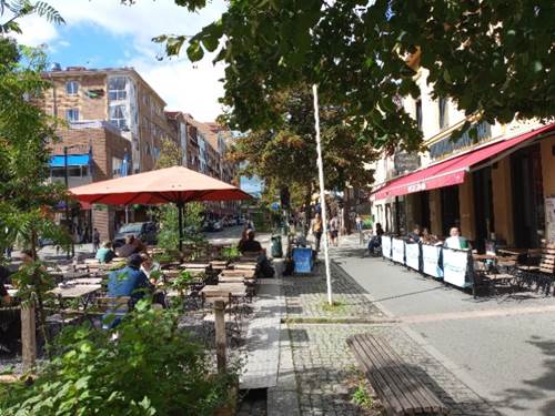 Et bilde som inneholder utend�rs, konstruksjon, tre, himmel

Automatisk generert beskrivelse