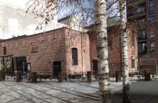 Et bilde som inneholder utend�rs, himmel, tre, vindu

Automatisk generert beskrivelse