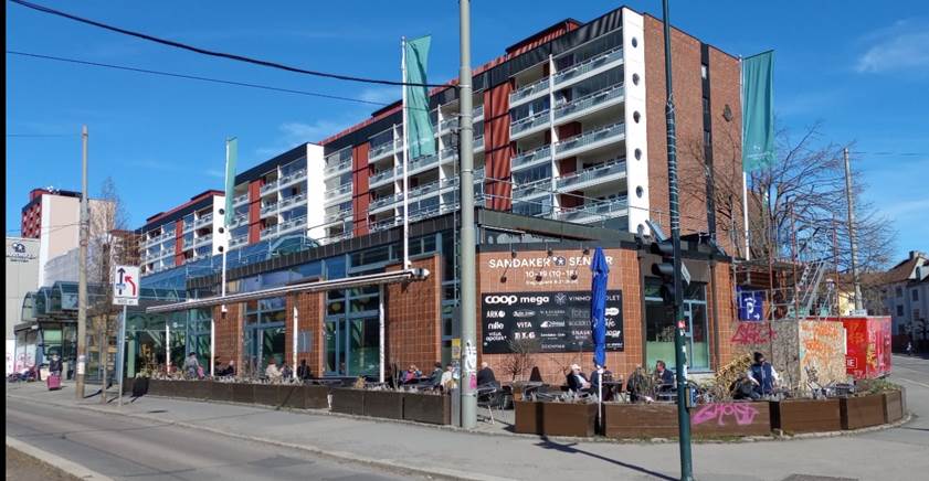 Et bilde som inneholder utend�rs, himmel, konstruksjon, Nabolag

Automatisk generert beskrivelse